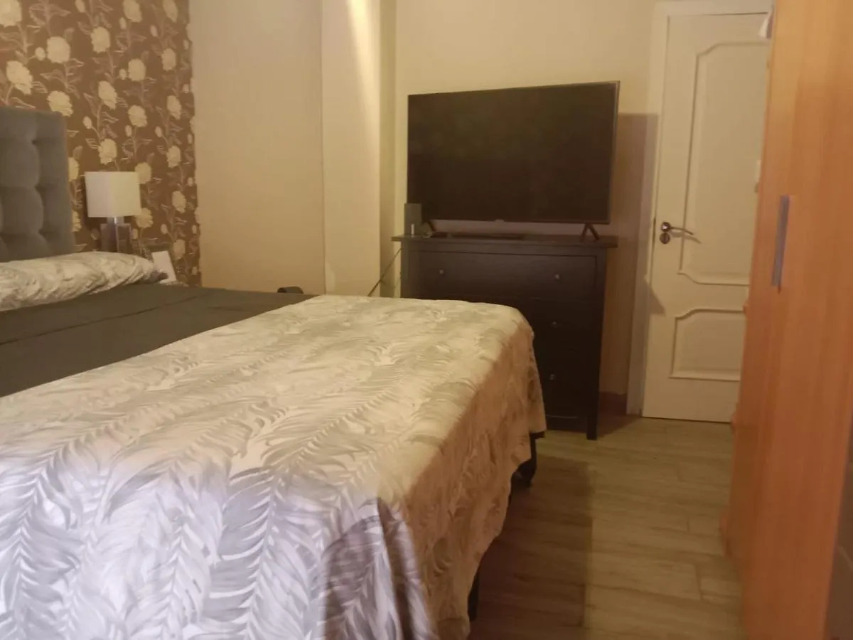 Habitación privada Tarragona con cocina salón y terraza piso compartido Apartamento